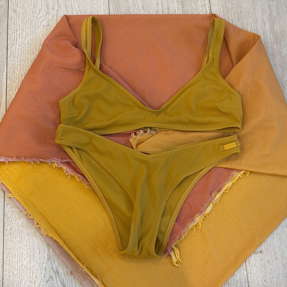 Zimmermann Ribbed Bikini - Picture 12 of 12